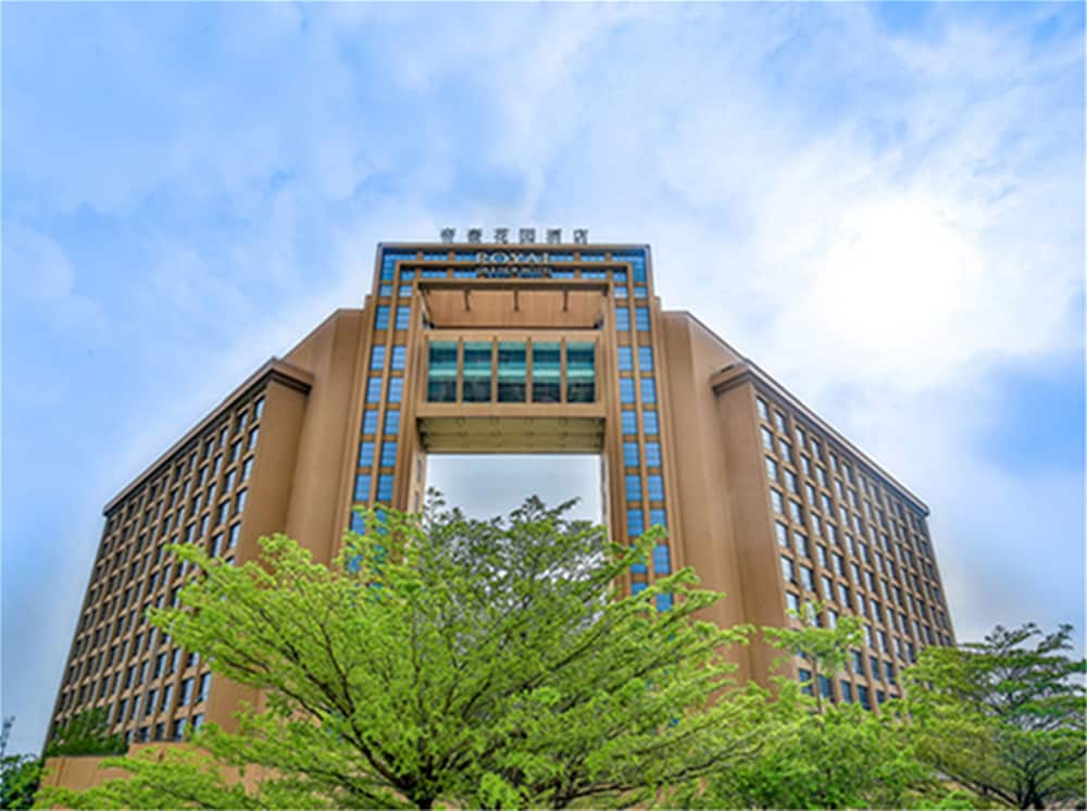 Фото Royal Garden Hotel