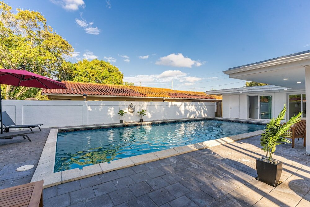 Фото Deluxe Coral Park 5bd Brand New Villa