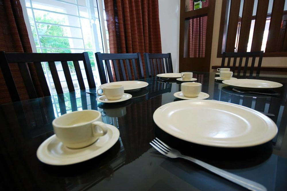 Фото Sunflower House