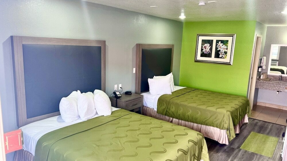 Фото Fort Davis Inn & R. V. Park