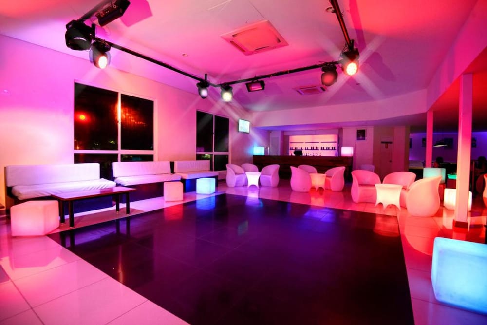 Фото Gazelle International Hotel