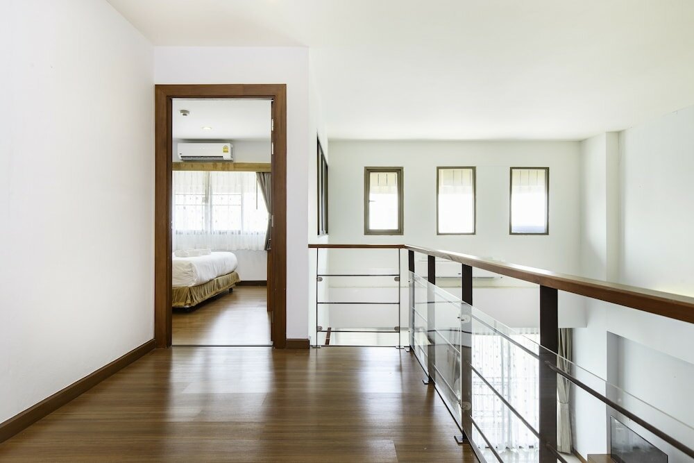 Фото Lasalle Suites Hotel & Residence