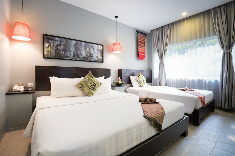 Фото отеля 2