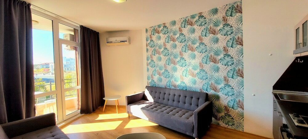 Фото Menada Luxor Apartments