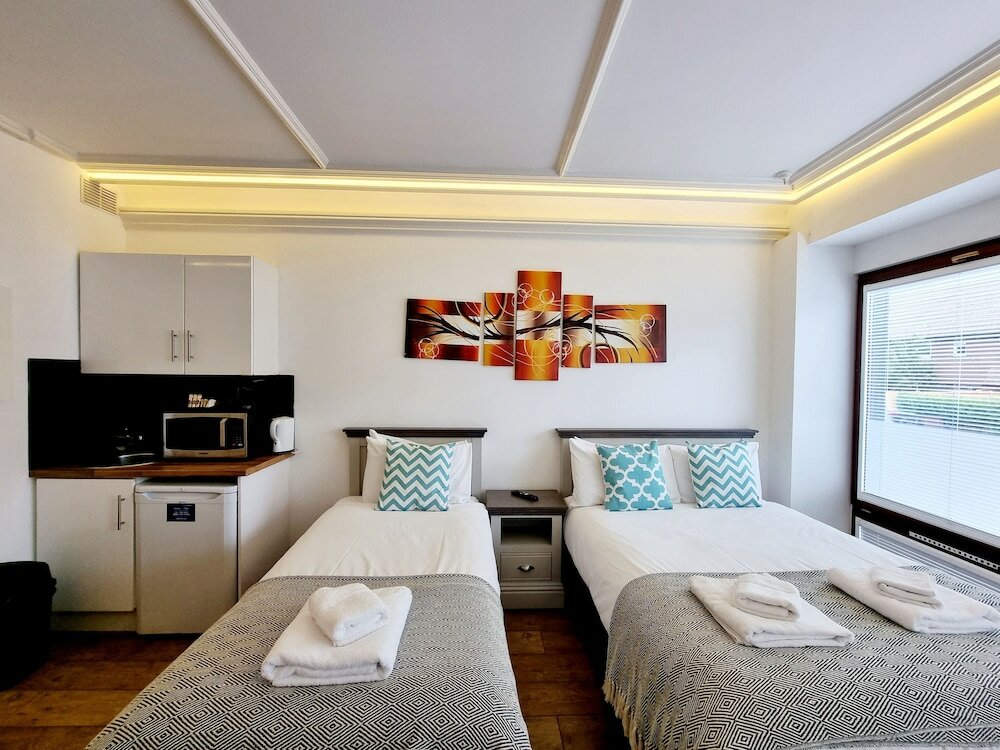 Фото London Stay Apartments