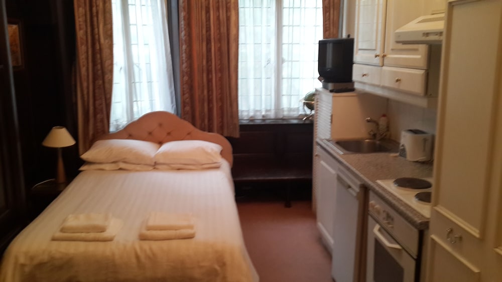 Фото London Aparthotel