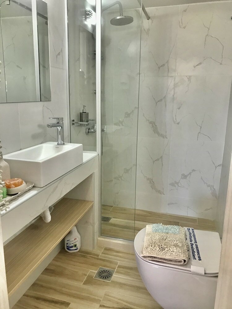 Фото Sea View Apts & Suites by Pachiplex