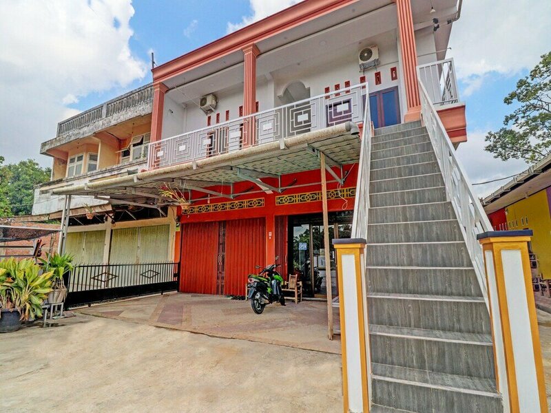 Гостиница Oyo 91203 Naufal Residence Syariah