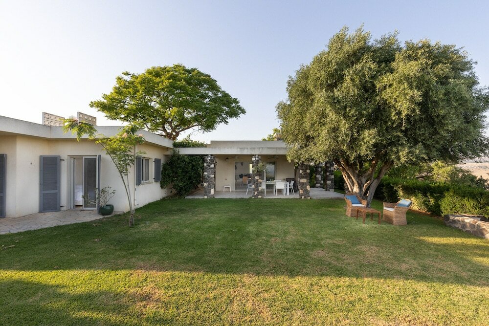 Фото Almagor House