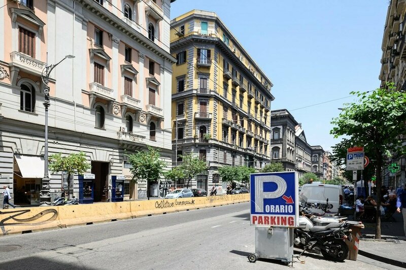 Апартаменты VIA Lanzieri 38 in Napoli в Неаполе