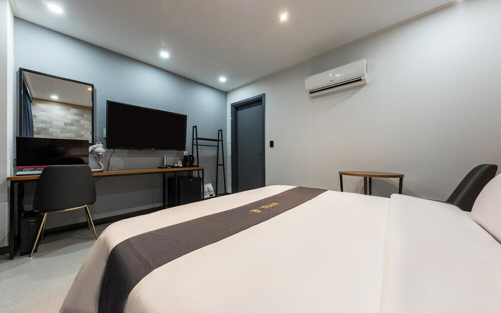 Фото Changwon Jungangdong Business Hotel Hue