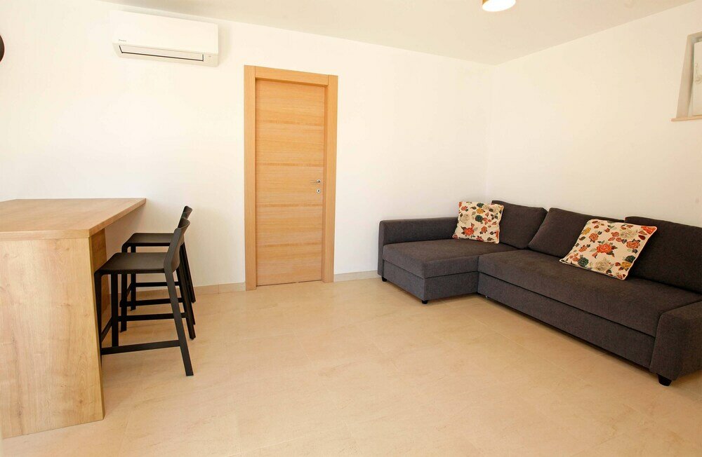 Фото Beachfront villa Senses for 12 in Milna