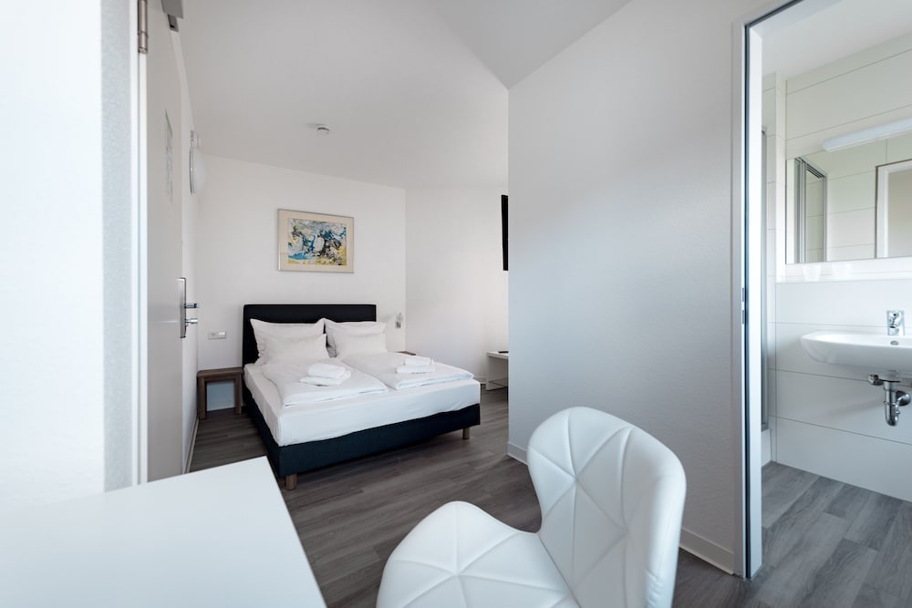 Фото Hotel Garni am Olgaeck