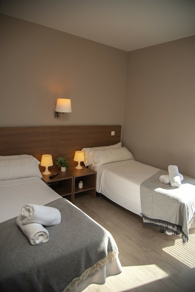 Фото Hostal La Parada