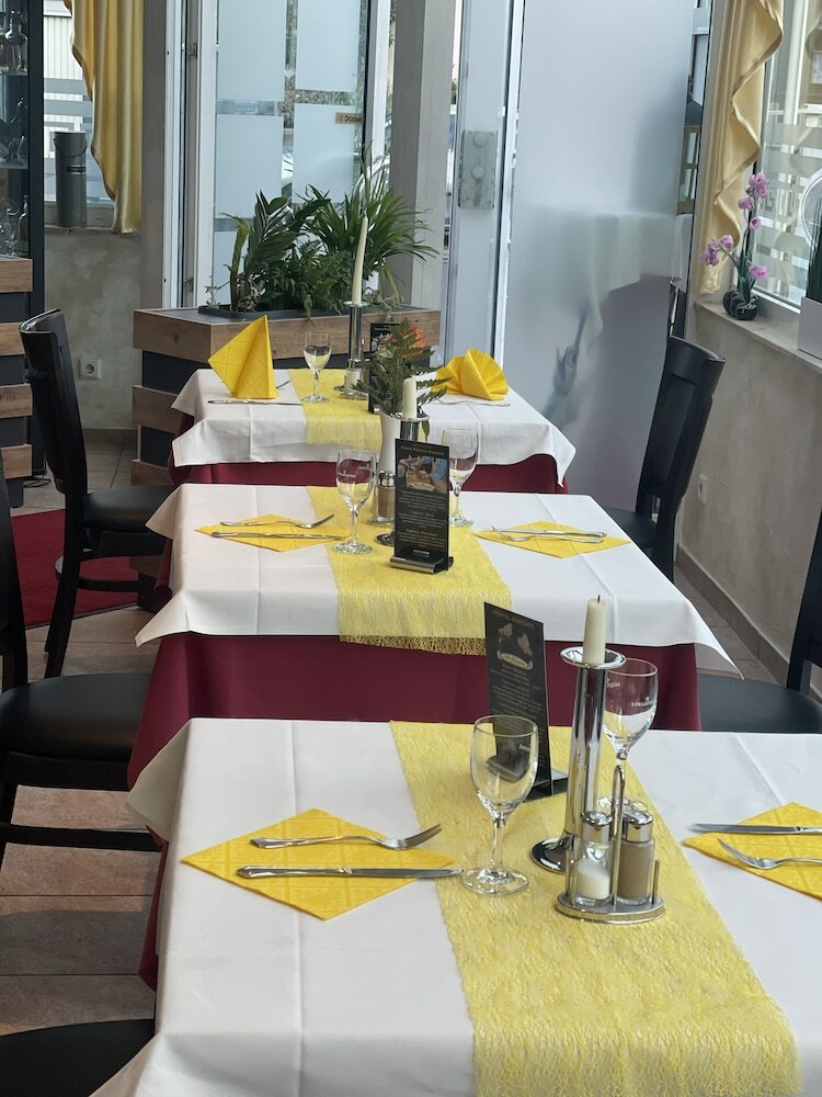 Фото Hotel Restaurant Villa Romana