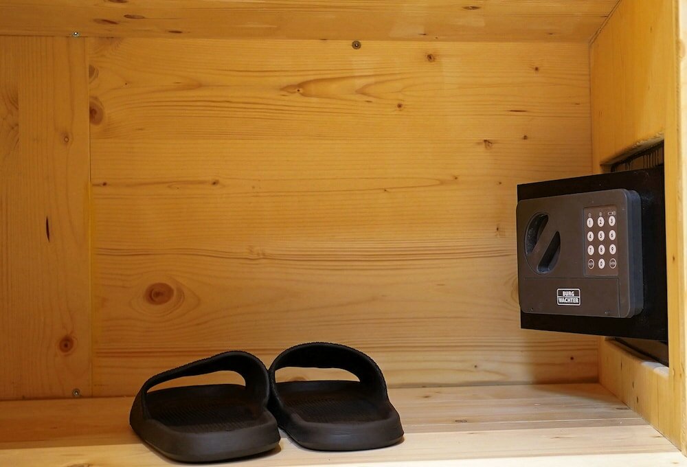 Фото Ljubljana Capsule Hostel