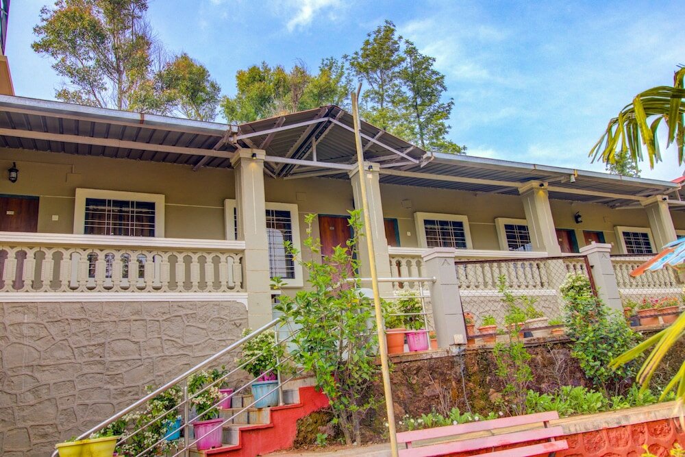 Фото Hirkani Garden & Resort