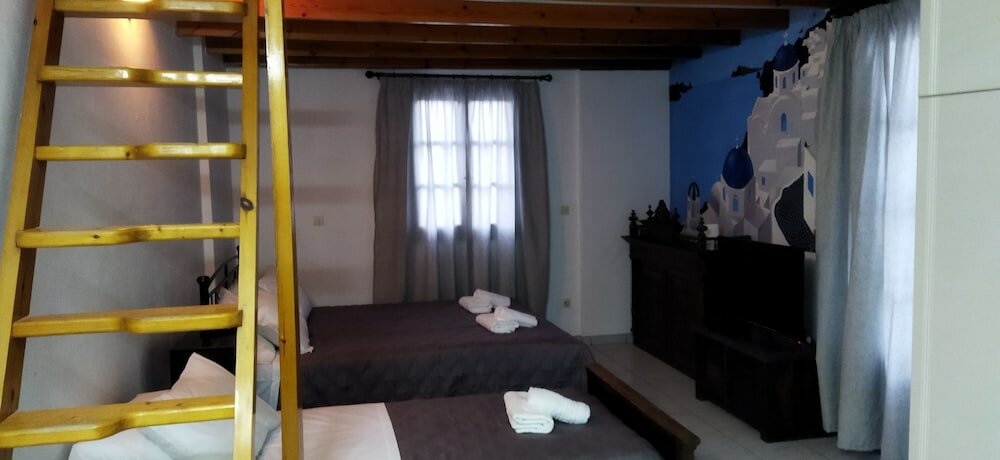 Фото Perissa Art Villa - Kitchen & Washing Machine