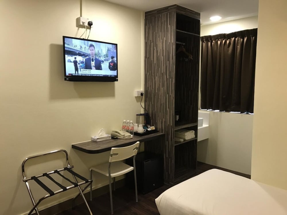 Фото L Hotel @ 51 Desker