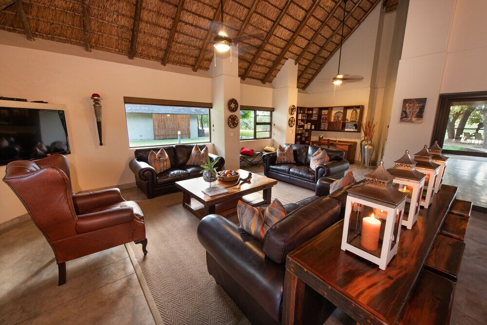 Фото Senalala Safari Lodge