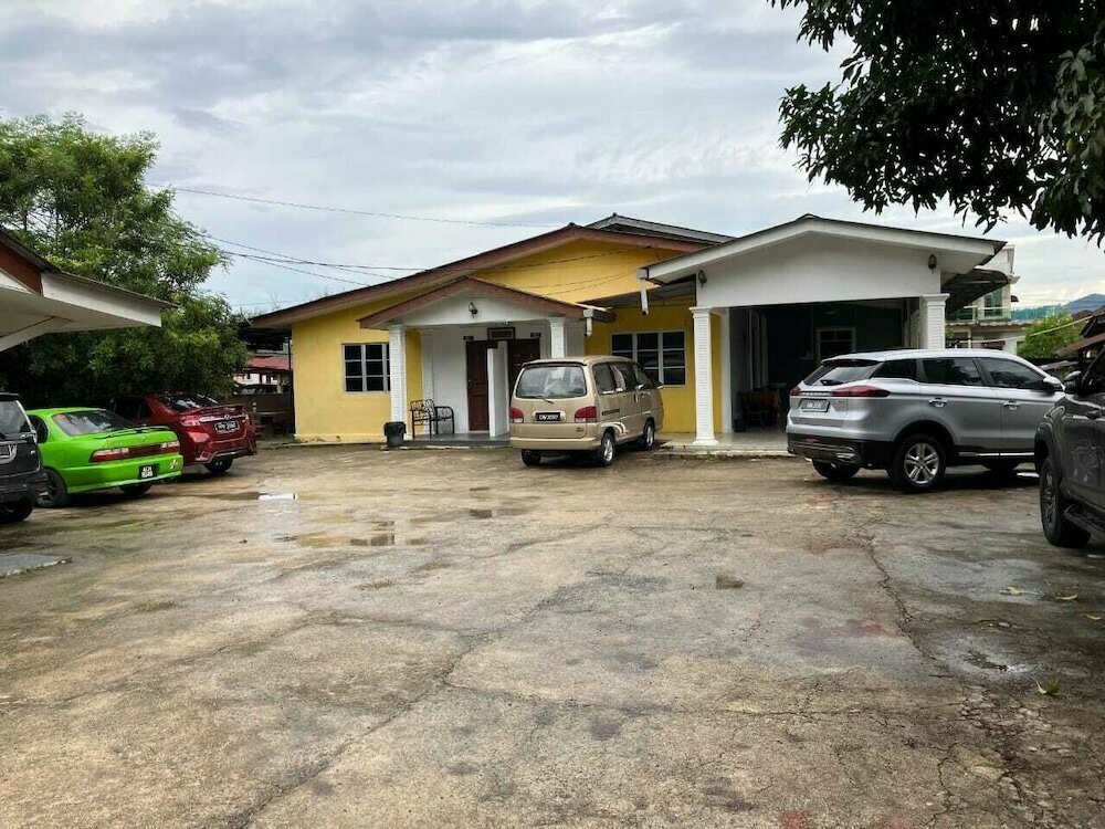 Hotel Oyo Homes 90600 Ummi Chalet Dungun, State of Terengganu, photo
