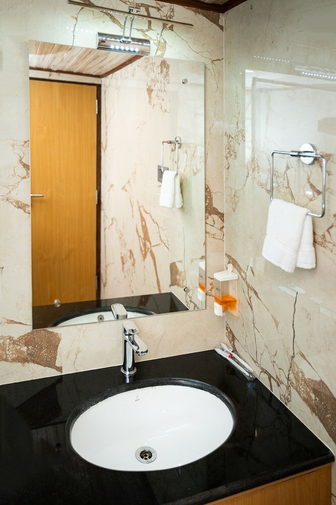 Фото Hotel Kailash Kutee