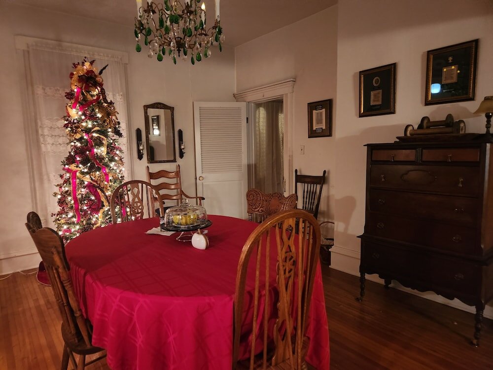 Фото Hawthorne Inn