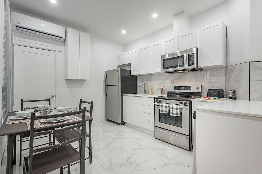 Фото Cozy Private Br in the heart of Plateau