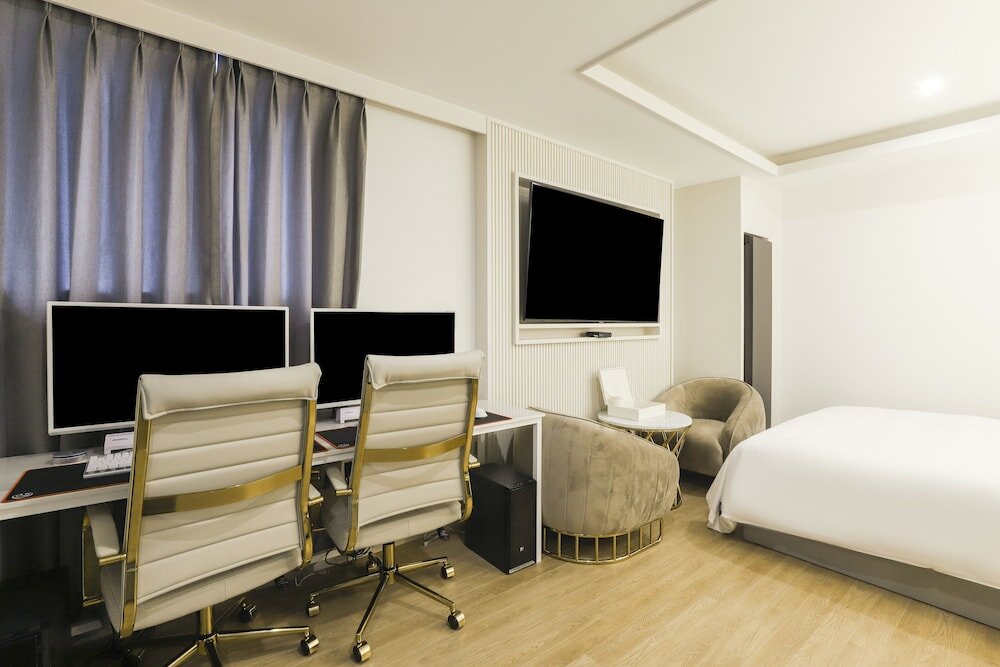 Фото Denbasta Hotel Heritage