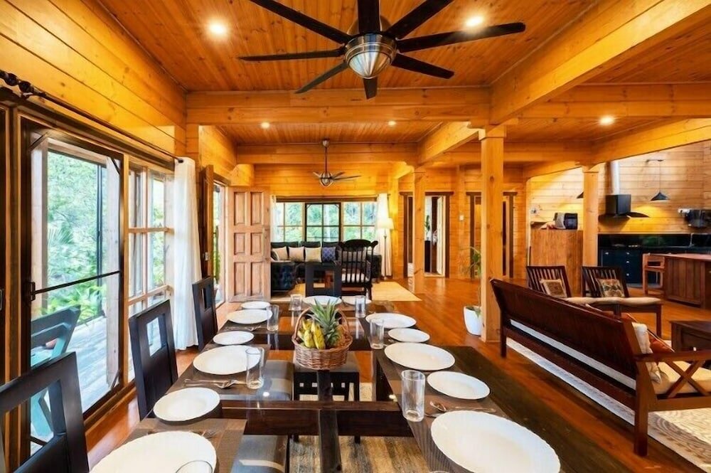 Фото Ama Stays & Trails Heliconia Villa, Wayanad