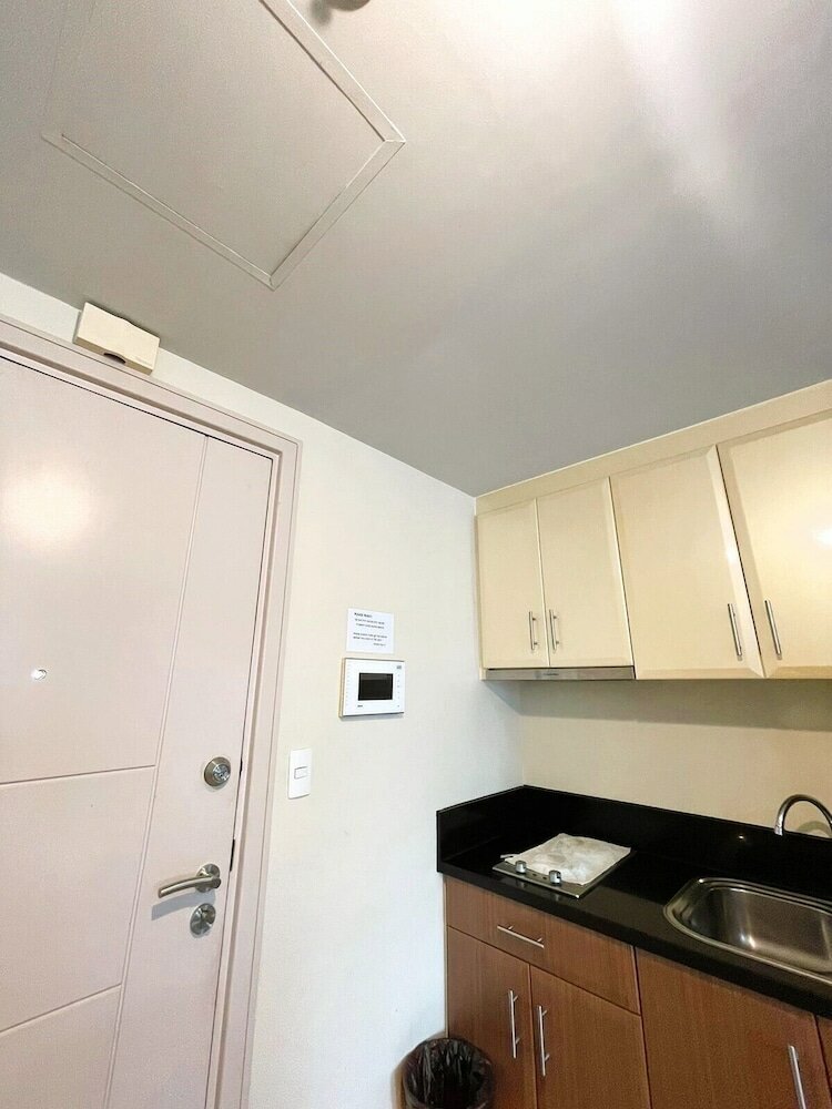 Фото Henry & Adiche Emperador Building