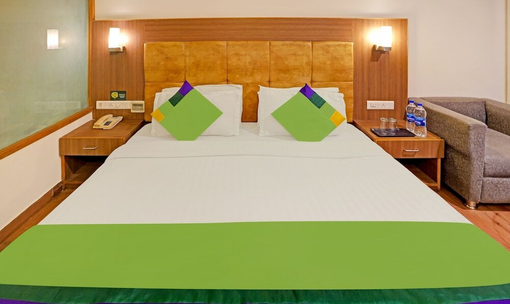 Фото Treebo Trend The Royal Cm