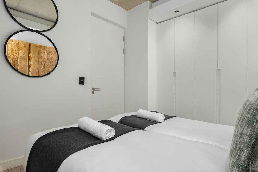 Фото The Signature 109