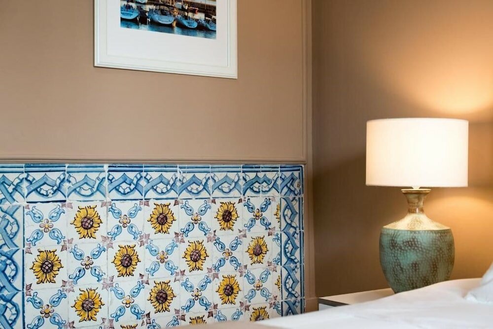 Фото Ph Downtown Suites