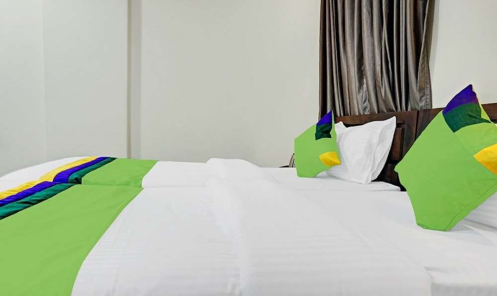 Фото Treebo Trend Tulip