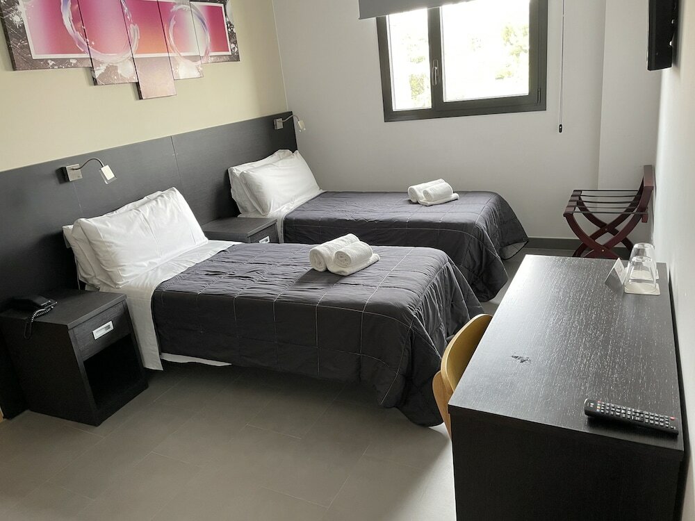 Фото Hotel 6 Bis