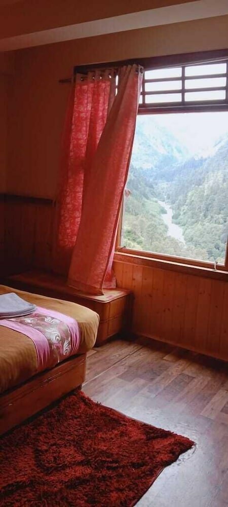 Фото Rufina Blue Pine