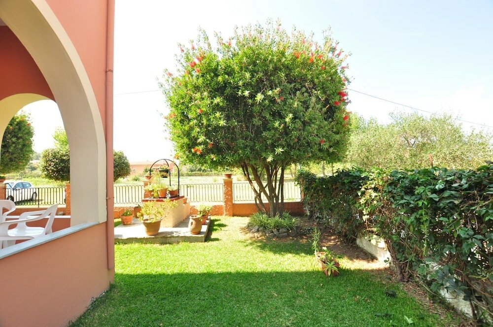 Фото Elena Apartments Corfu