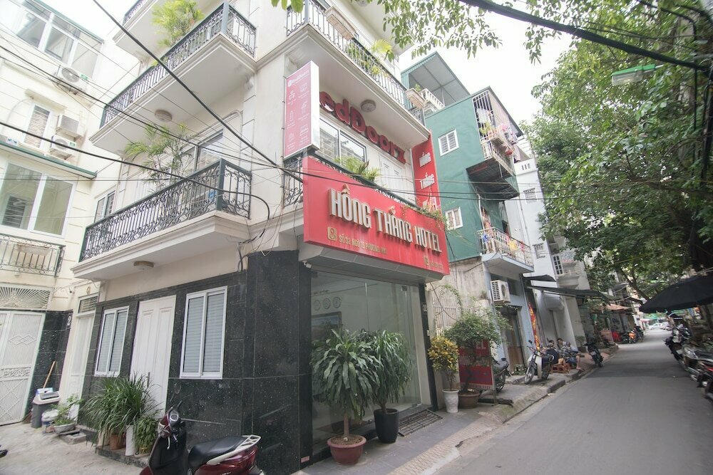 Hotel RedDoorz near Vietnam France Hospital, Hanoi, photo