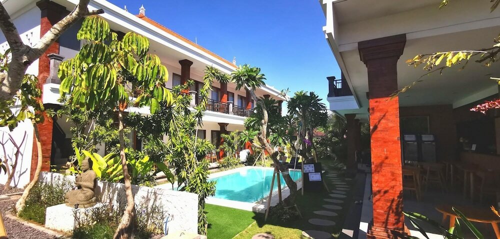 Фото Santi HomeStay