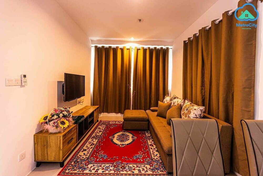 Фото MetroCity Staycation