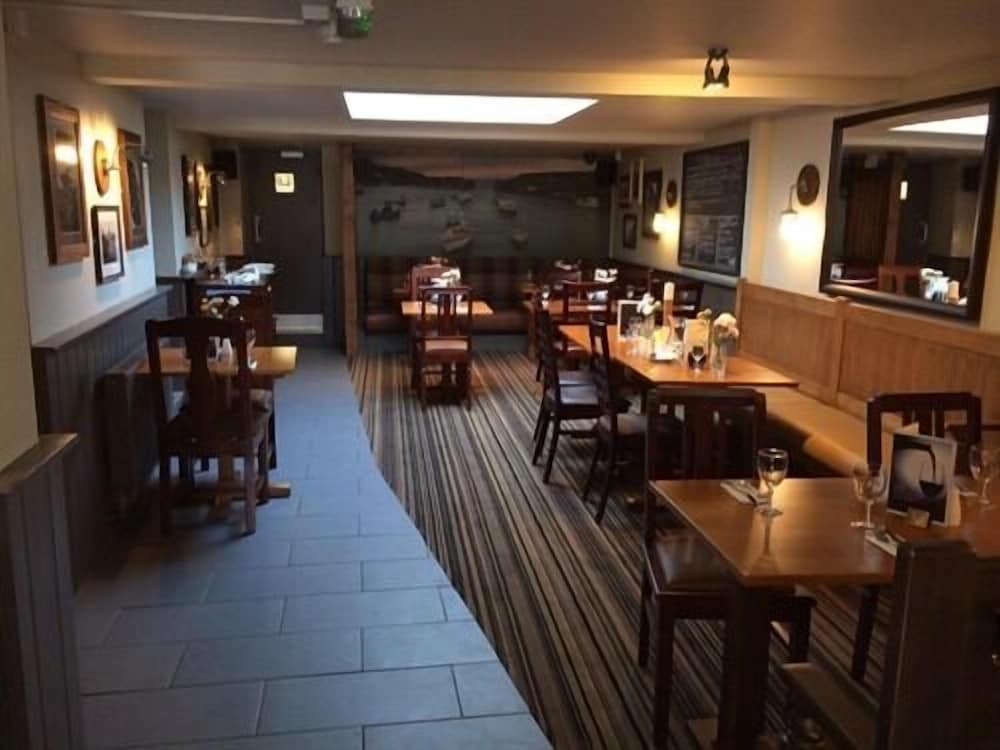 Фото The Fountain Tavern