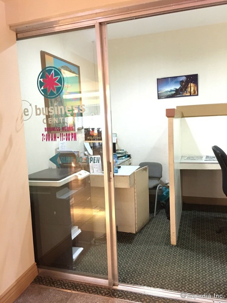 Фото The MetroCentre Hotel and Convention Center