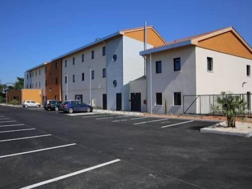 Гостиница Ibis Styles Villeneuve sur Lot
