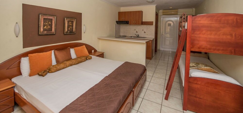 Фото Damia Hotel