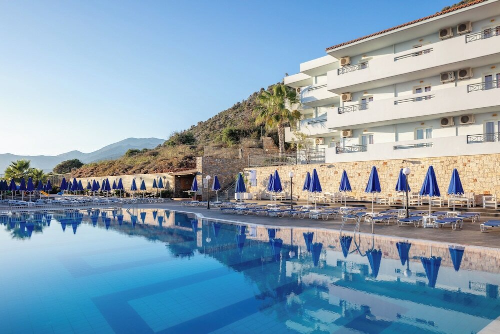 Фото Koni Village Hotel