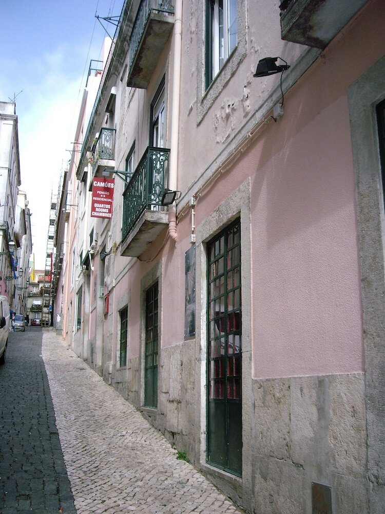 Фото Pensao Residencial Camoes