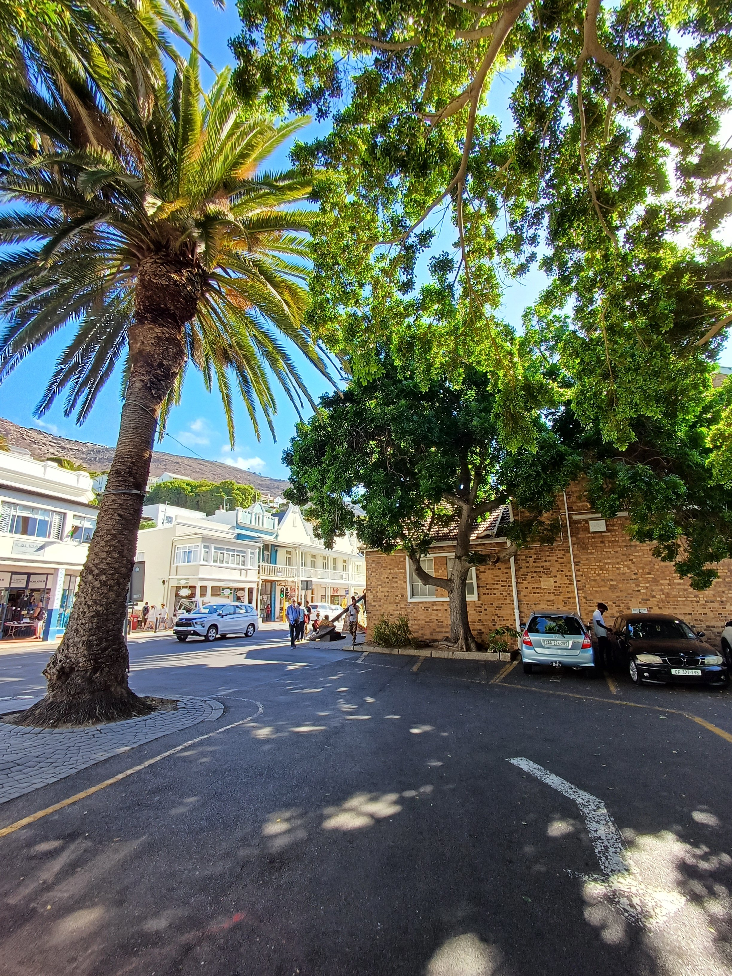 Фото Simon’s Town Quayside Hotel