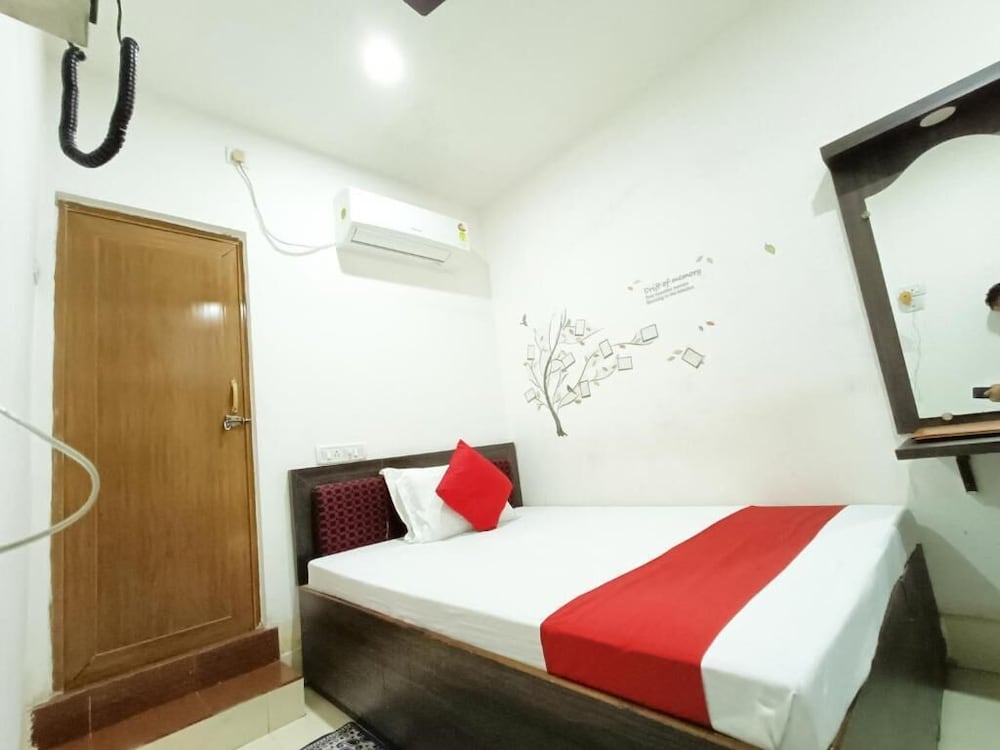 Фото Hotel Executive Inn