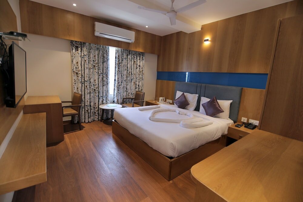 Фото Hotel Mumbai House Express